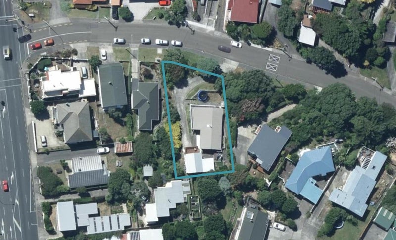 6 Mana View Road, Paremata, Porirua - Carousel 1