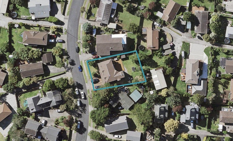 17 Sandgate Avenue, Botany Downs, Auckland - Carousel 1