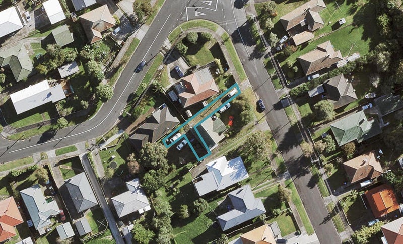 32D Roseville Street, New Windsor, Auckland - Carousel 1