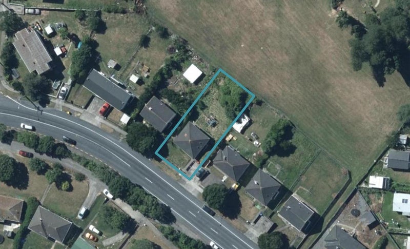 123 Champion Street, Cannons Creek, Porirua - Carousel 1