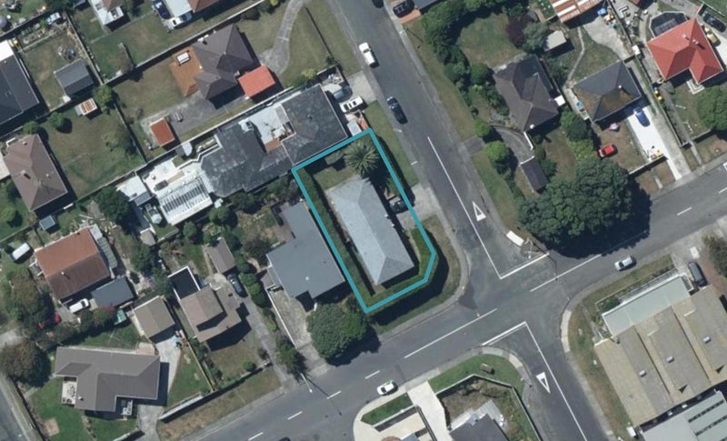 20 Mana Avenue, Titahi Bay, Porirua - Carousel 1