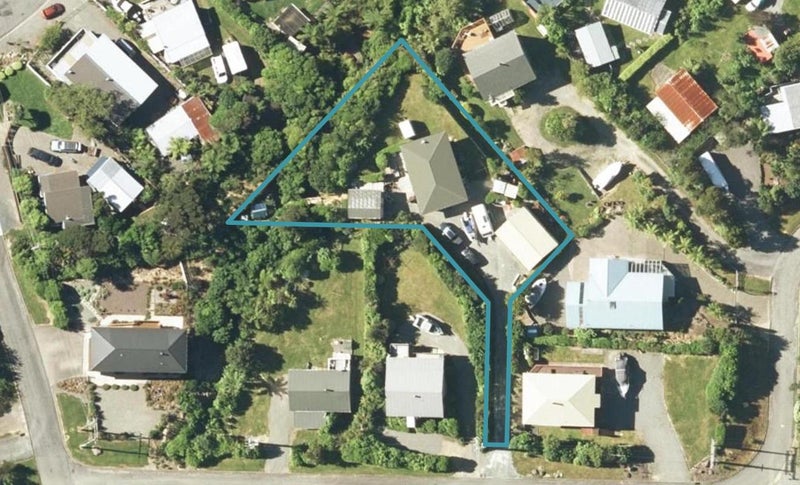 7 Field Terrace, French Pass - Carousel 1