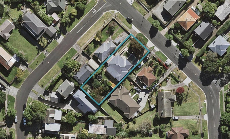 52 Namata Road, One Tree Hill, Auckland - Carousel 1