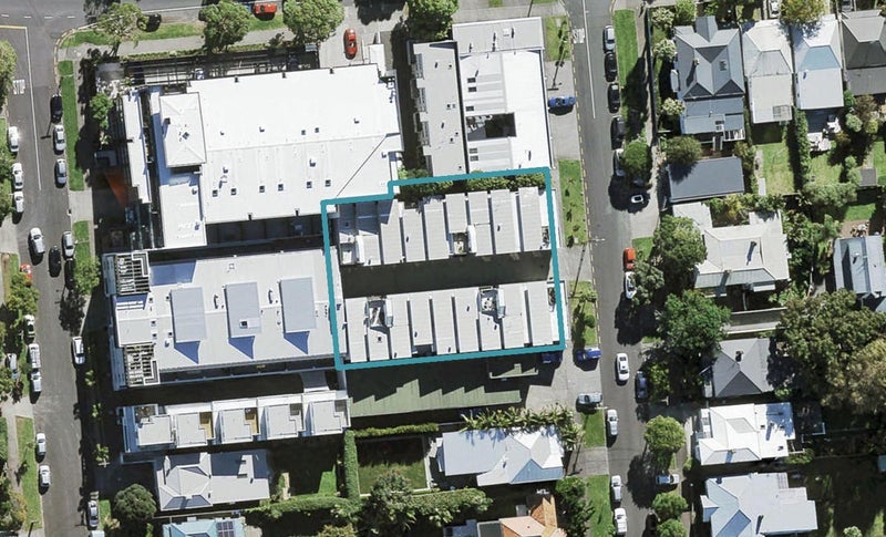 15/5 Millais Street, Grey Lynn, Auckland - Carousel 1