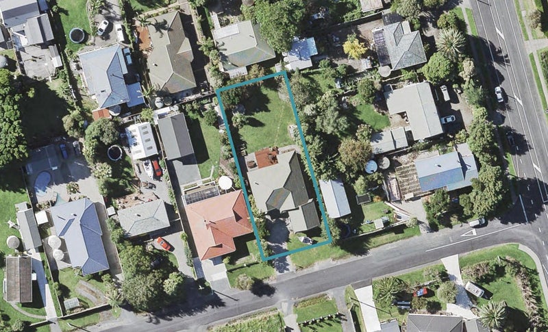 20 Fourth View Avenue, Beachlands, Auckland - Carousel 1