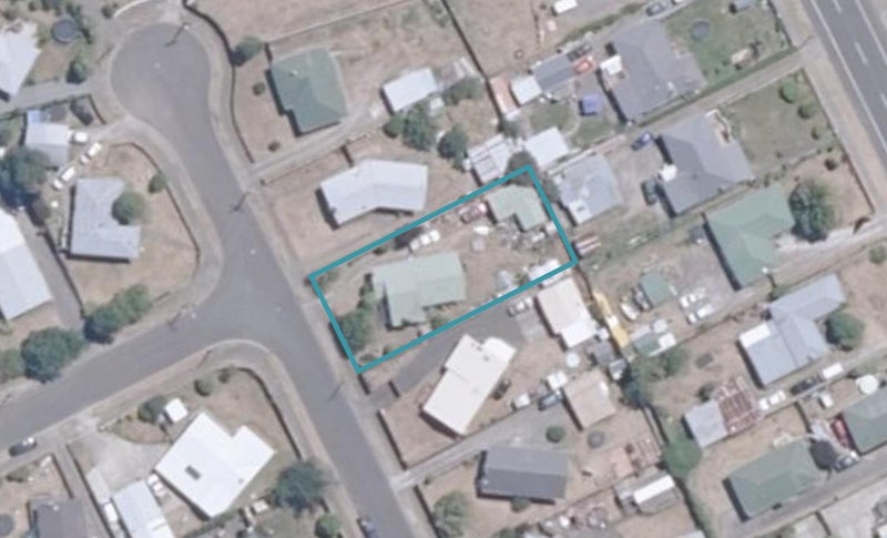11 Simkin Street, Taupo - Carousel 1