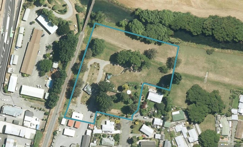 15 Collett Place, Riversdale, Blenheim - Carousel 1