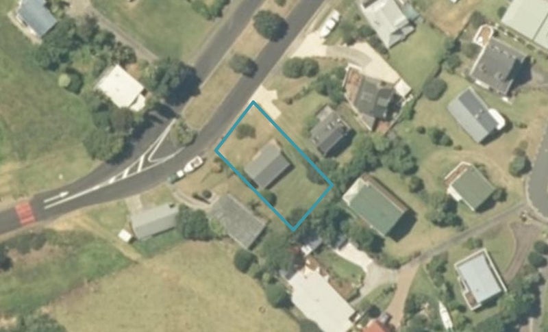 102 Onemana Drive, Onemana, Whangamatā - Carousel 1