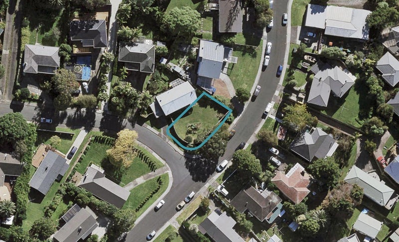 1A Roband Avenue, Glenfield, Auckland - Carousel 1