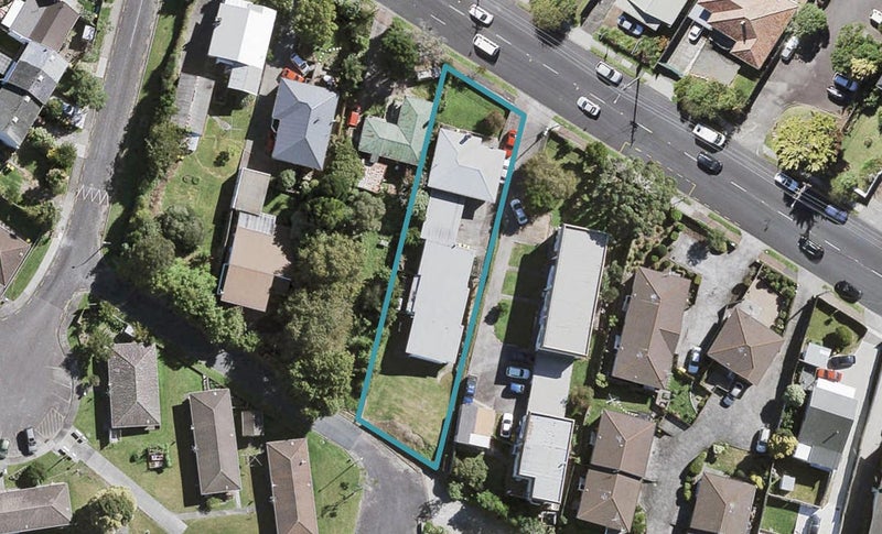 1/80 West Coast Road, Glen Eden, Auckland - Carousel 1