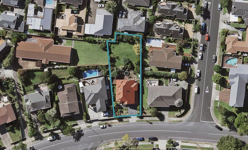 76 Norman Lesser Drive, Saint Johns, Auckland - Carousel 1