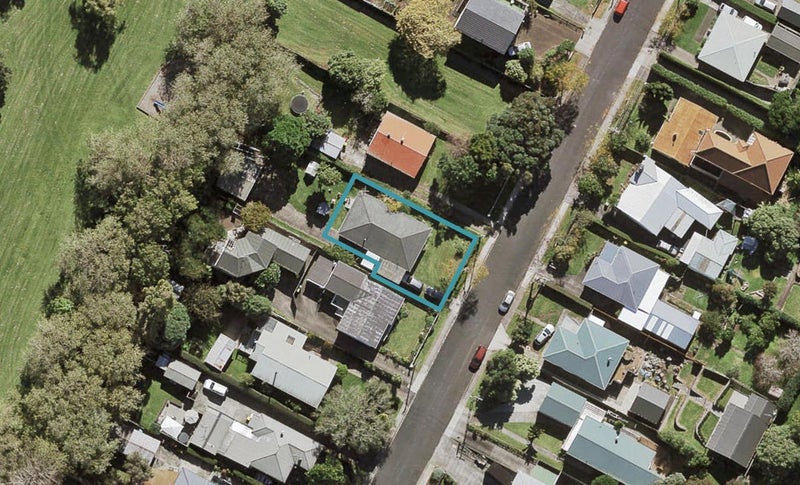35A Sullivan Avenue, Mangere Bridge, Auckland - Carousel 1
