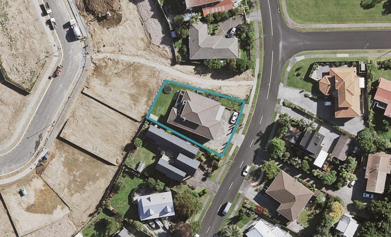 37 Calluna Crescent, Totara Heights, Auckland - Carousel 1