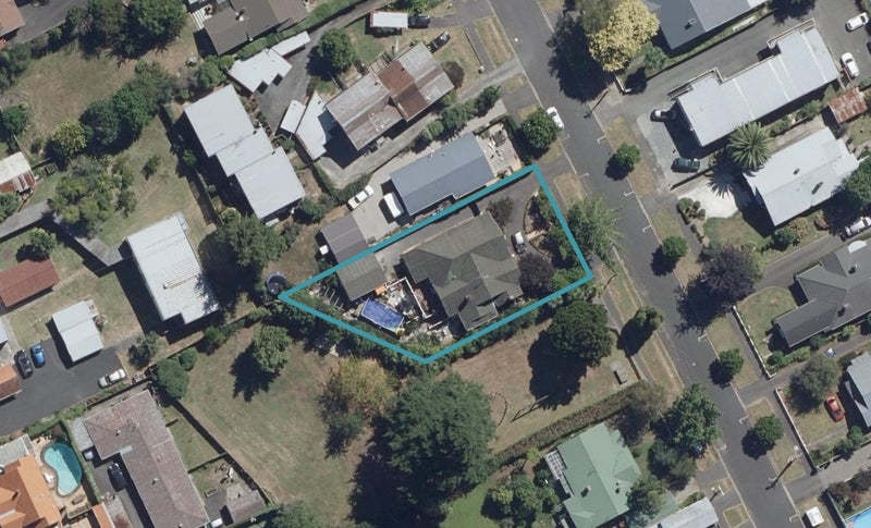 5 Union Street, Claudelands, Hamilton - Carousel 1