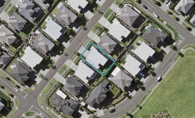 32 Tihi Street, Stonefields, Auckland - Carousel 1