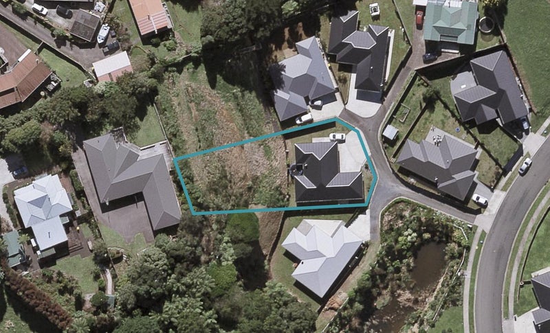 16D Cyrus Street, Whalers Gate, New Plymouth - Carousel 1