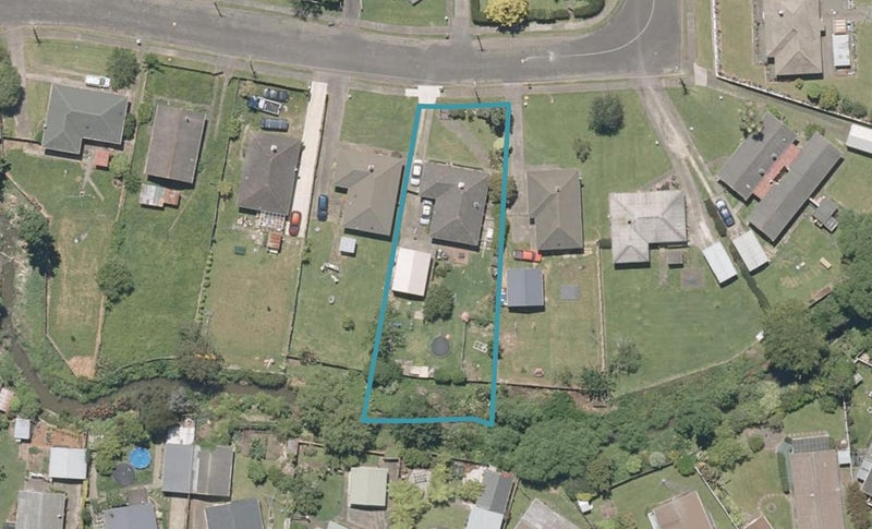 21 Matarawa Street, Whanganui East, Whanganui - Carousel 1