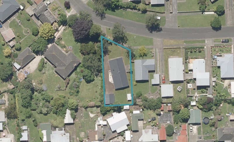 6 Hackett Street, Whanganui East, Whanganui - Carousel 1