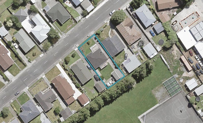 76 Holdsworth Avenue, Trentham, Upper Hutt - Carousel 1