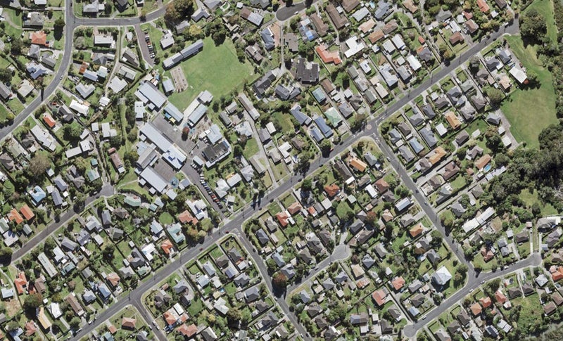 70 Roberts Road, Te Atatu South, Auckland - Carousel 1