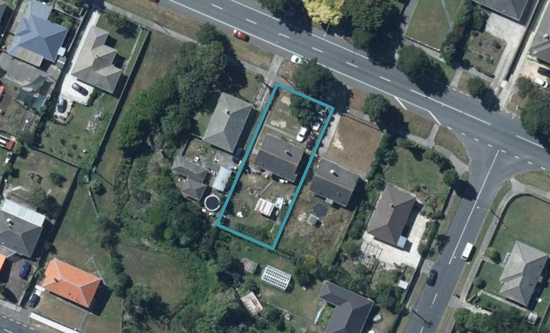 32 Mungavin Avenue, Ranui, Porirua - Carousel 1