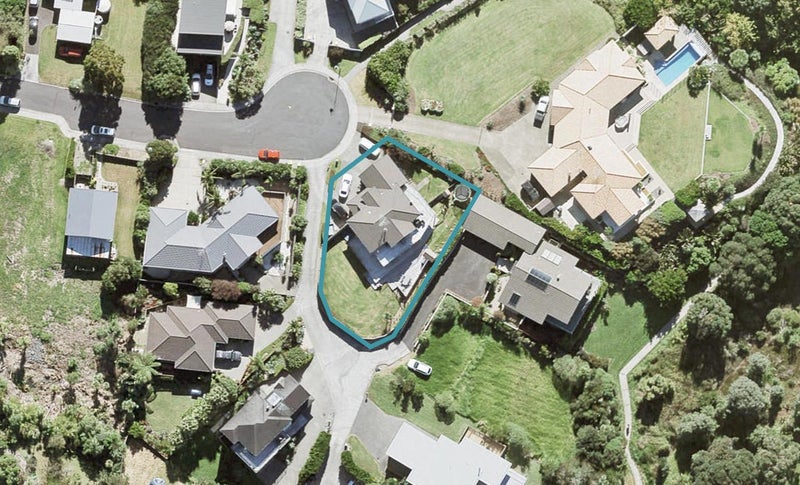 16 Double Bay Place, Army Bay, Whangaparaoa - Carousel 1