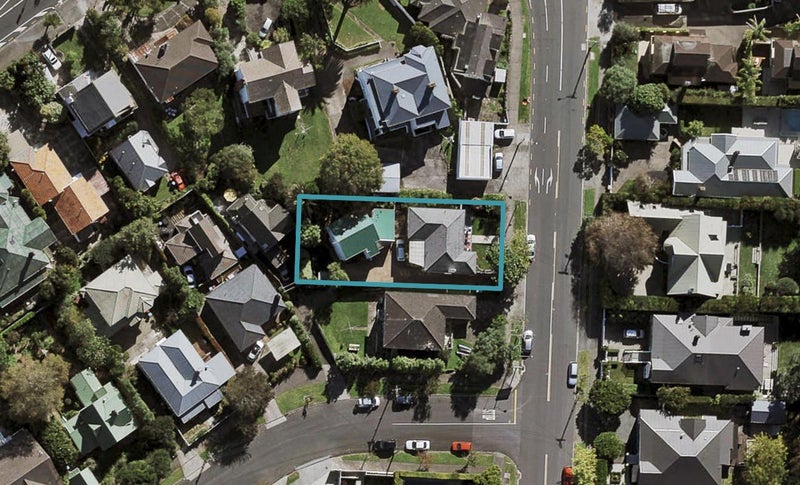 5 Ladies Mile, Remuera, Auckland - Carousel 1