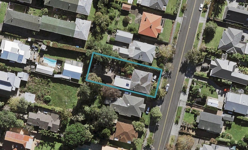 9A Ferryhill Road, Epsom, Auckland - Carousel 1