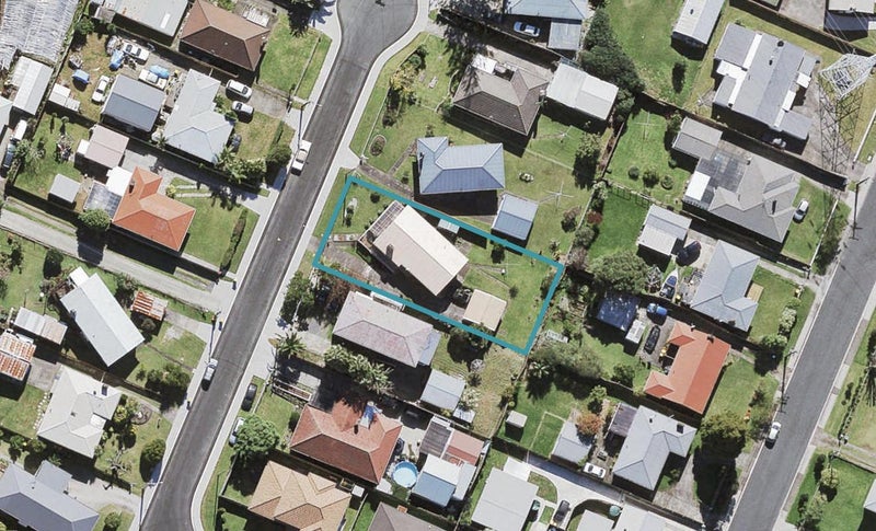9 Kiernan Place, Kelston, Auckland - Carousel 1