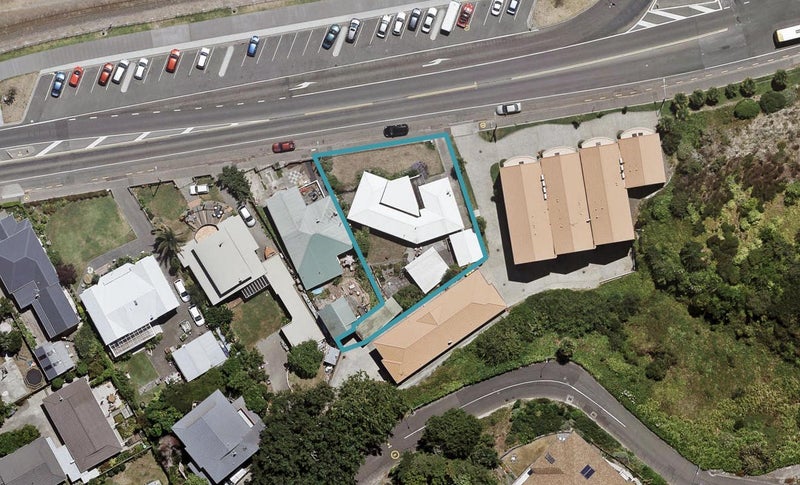 2 Breakwater Road, Bluff Hill, Napier - Carousel 1