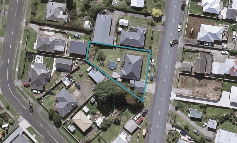 6 Tupoki Street, Glen Avon, New Plymouth - Carousel 1