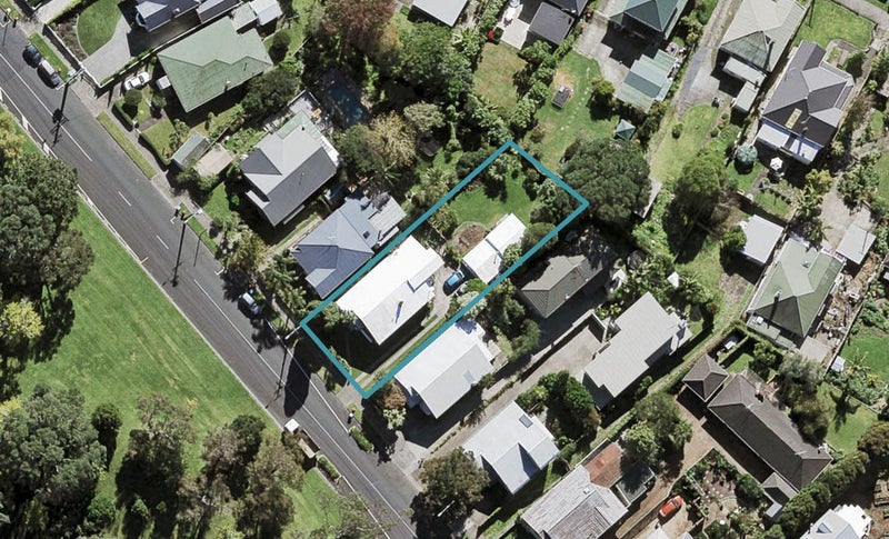 111 Western Springs Road, Morningside, Auckland - Carousel 1