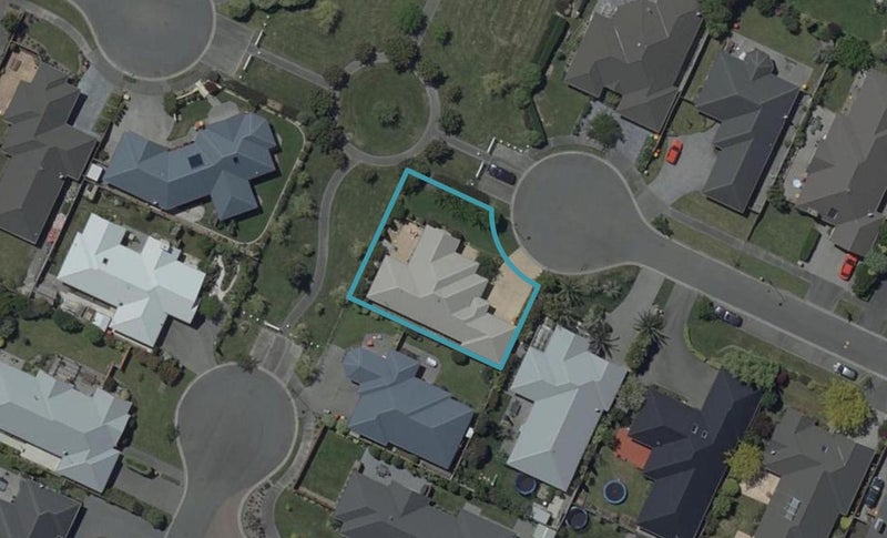 15 Felicitas Grove, Aidanfield, Christchurch - Carousel 1
