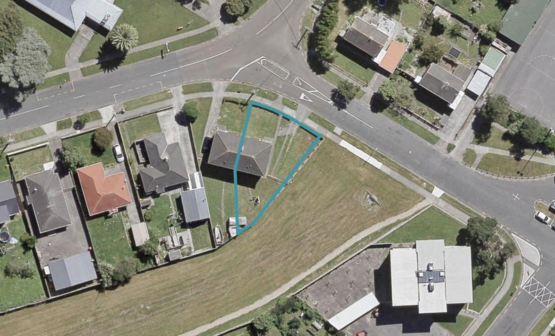 58 Reynolds Street, Taita, Lower Hutt - Carousel 1