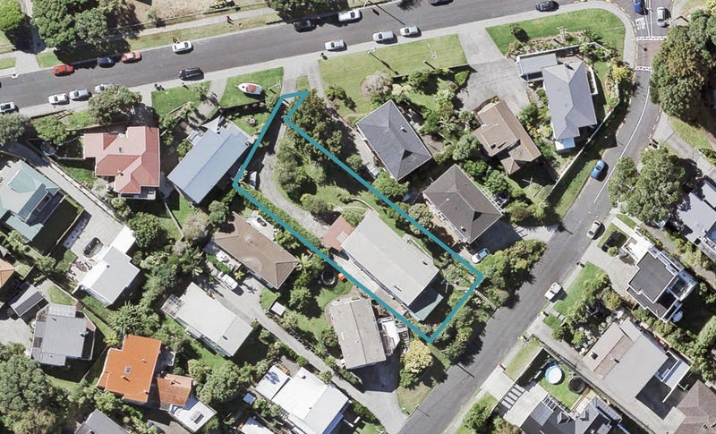 5 Korotaha Terrace, Rothesay Bay, Auckland - Carousel 1