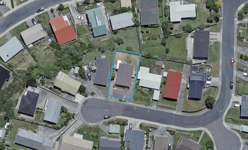 12 Rice Crescent, Newlands, Wellington - Carousel 1
