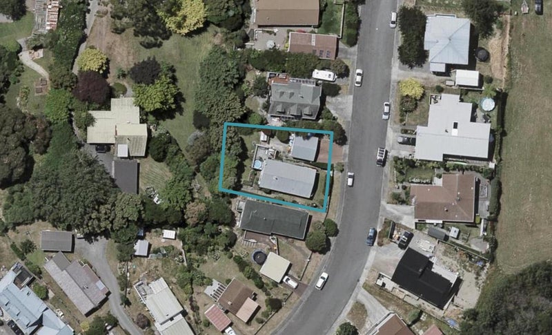 23 Pitoitoi Street, Otaihanga, Paraparaumu - Carousel 1
