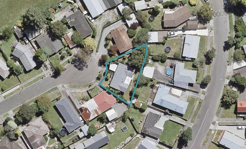 18 Indiana Grove, Totara Park, Upper Hutt - Carousel 1