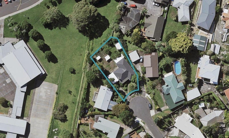 7 Rosina Place, Pakuranga, Auckland - Carousel 1