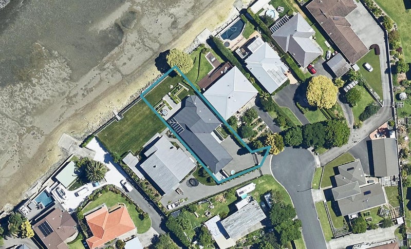 12 Strange Grove, Matua, Tauranga - Carousel 1