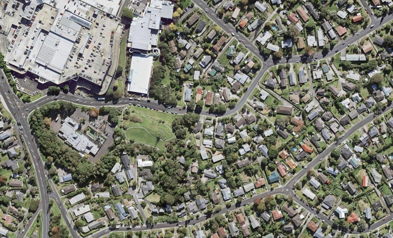 29A Downing Street, Glenfield, Auckland - Carousel 1