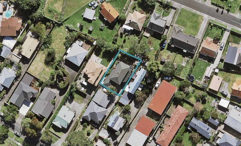 79A Haverstock Road, Sandringham, Auckland - Carousel 1