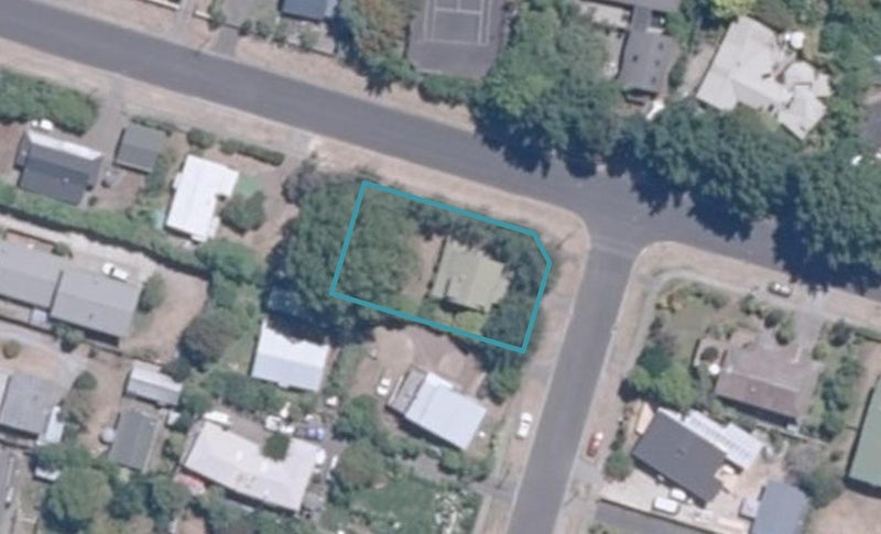 33 Matuku Street, Two Mile Bay, Taupō - Carousel 1
