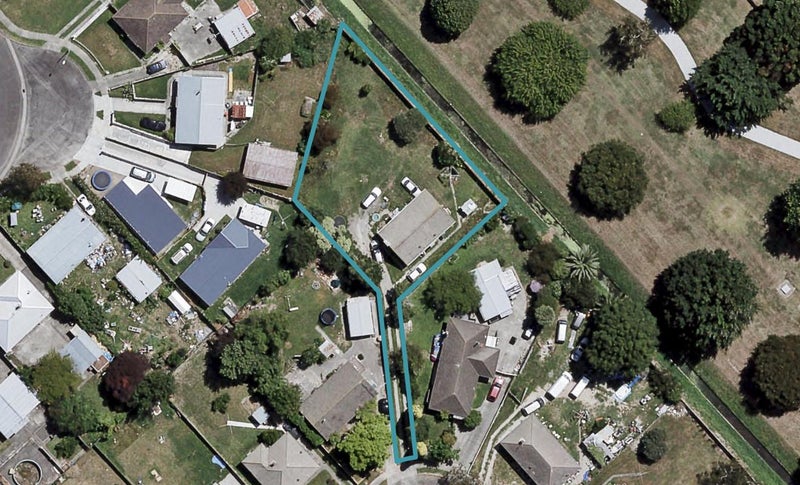 14 Bright Crescent, Maraenui, Napier - Carousel 1