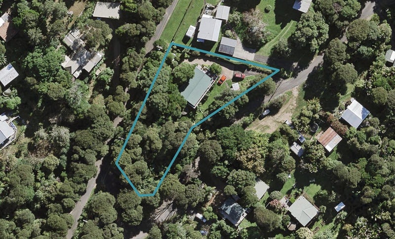 99 Fairview Crescent, Omiha, Waiheke Island - Carousel 1