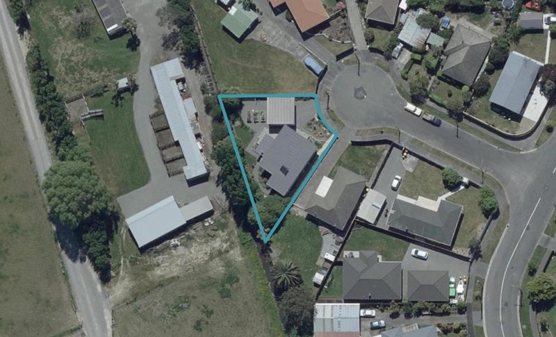 6 Snelling Place, Burwood, Christchurch - Carousel 1