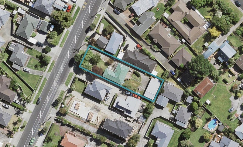 80 Sturges Road, Henderson, Auckland - Carousel 1