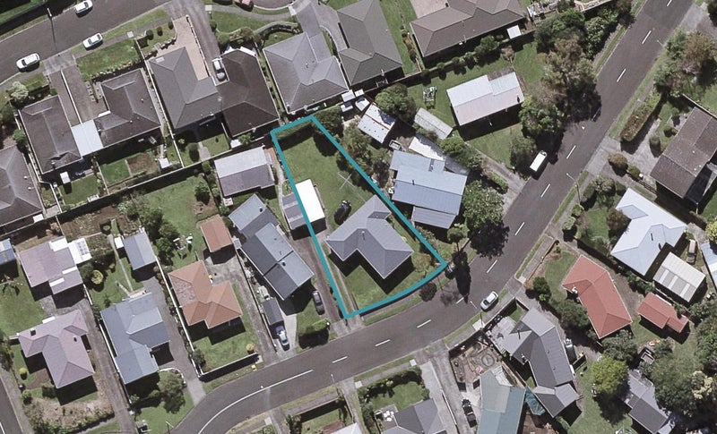 15 Riversdale Drive, Merrilands, New Plymouth - Carousel 1