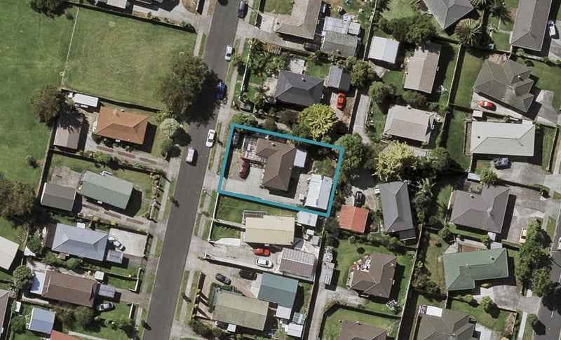 29 Penion Drive, Flat Bush, Auckland - Carousel 1