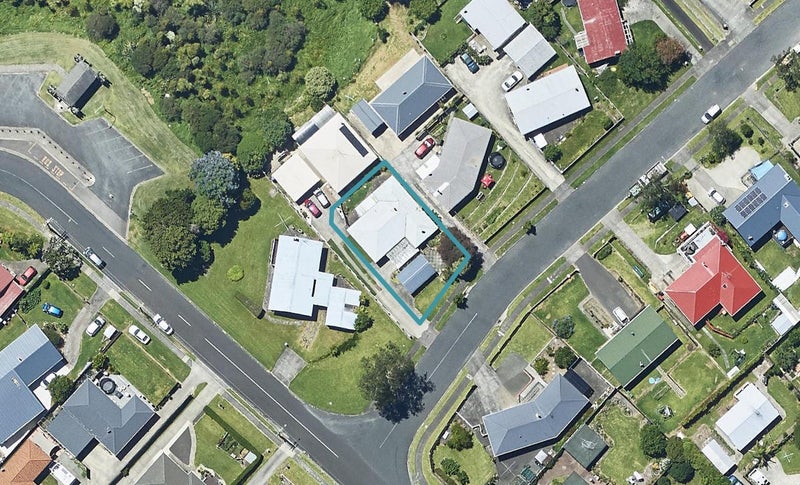 3 Laurence Street, Gate Pa, Tauranga - Carousel 1